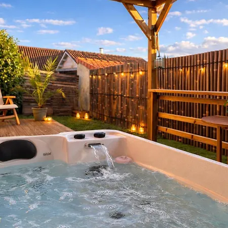 Casa de Férias Tiny House Avec Jacuzzi Prive - Jardin - Calme Angoulême
