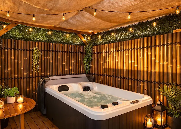 Tiny House Bambou Indépendante Avec Terrasse - Jardin - Calme